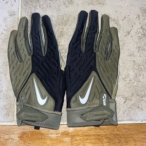 Nike Superbad 6.0 “Salute To Service” XXL